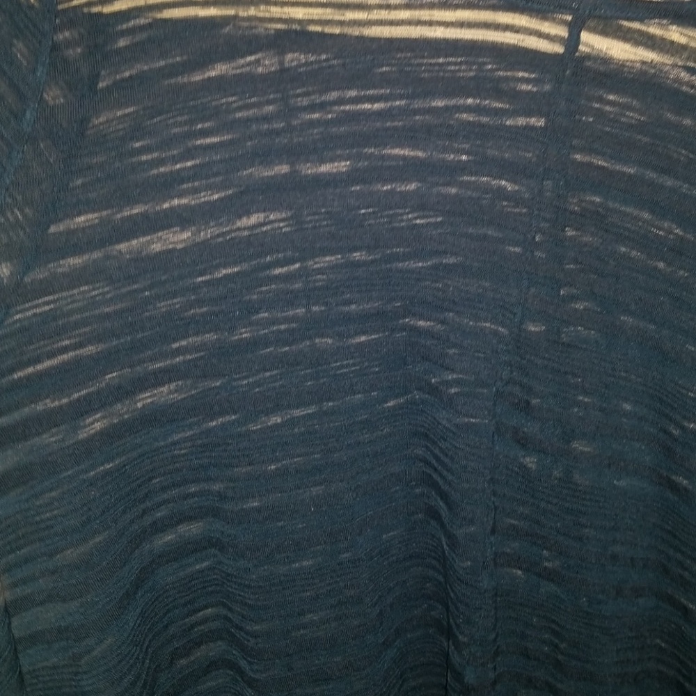 Top - Picture 2 of 3